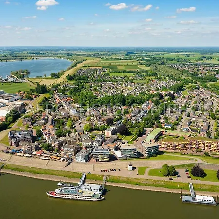 Semesterbostad Rijn Tolkamer